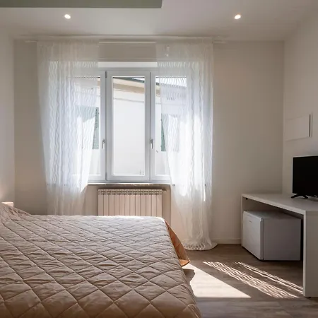 Casa de hóspedes Iarsera And