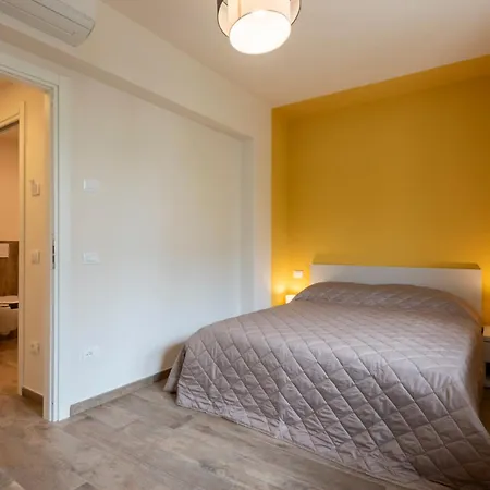 Iarsera And Casa de hóspedes