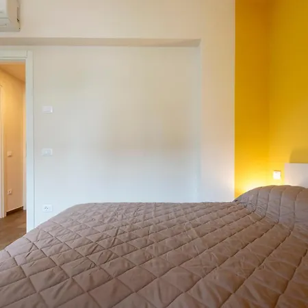 Iarsera And Casa de hóspedes 3*