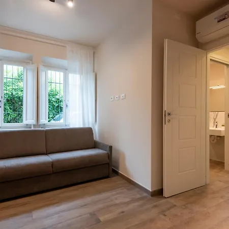 Iarsera And Casa de hóspedes Lucca